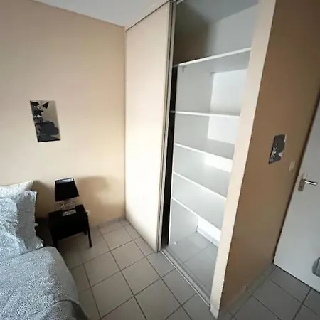 Agreable Proche Du Metro Apartment Lyon