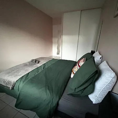 Agreable Proche Du Metro Apartment Lyon